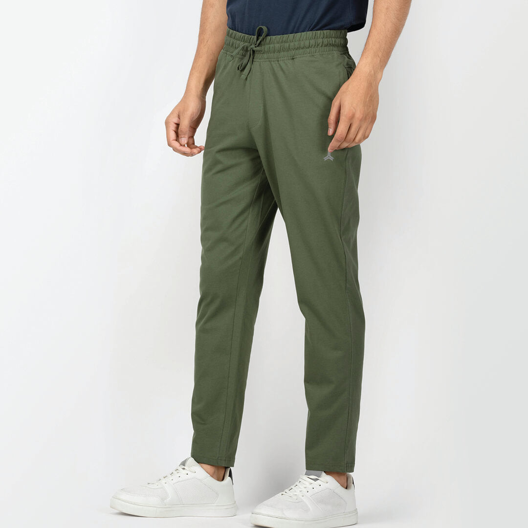 Buy Black Relaxed Straight-Cut Track Pants Online – Urban Monkey®